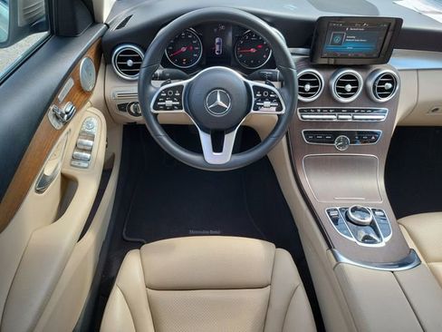 Used 2019 Mercedes-Benz C 300 4MATIC Sedan image 11