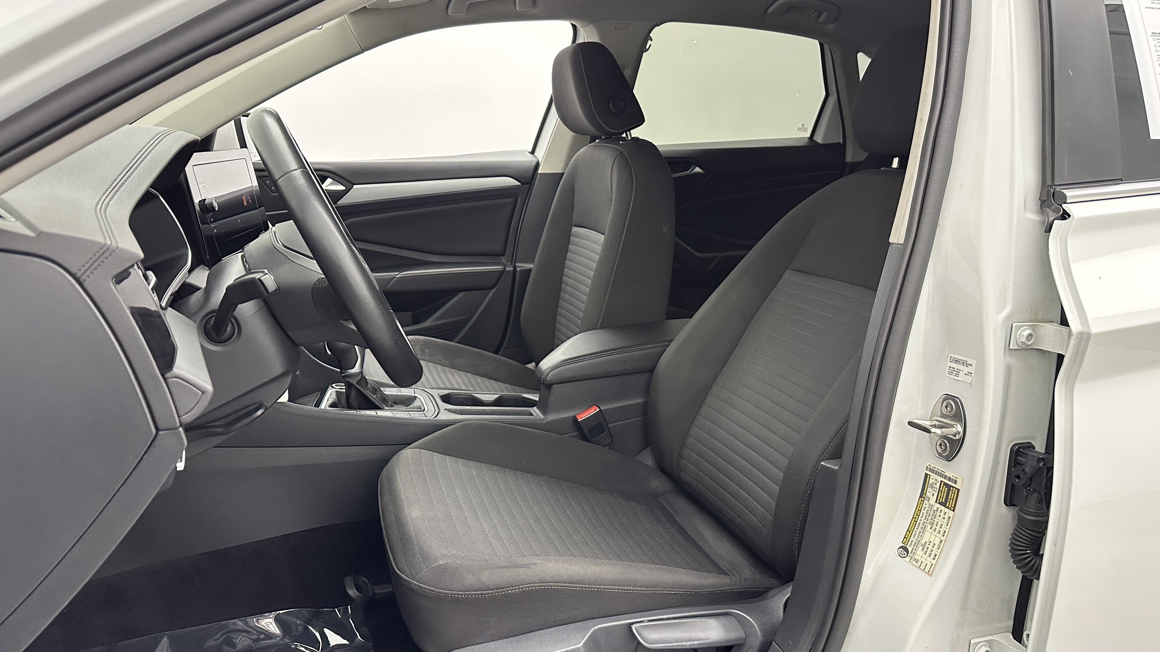 Used 2025 Volkswagen Jetta S FWD image 14