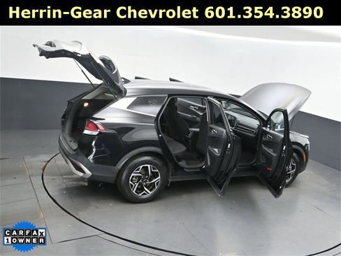 Used 2023 Kia Sportage LX image 50