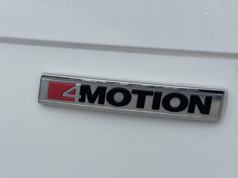 Used 2019 Volkswagen Tiguan SEL Premium AWD/4WD image 10