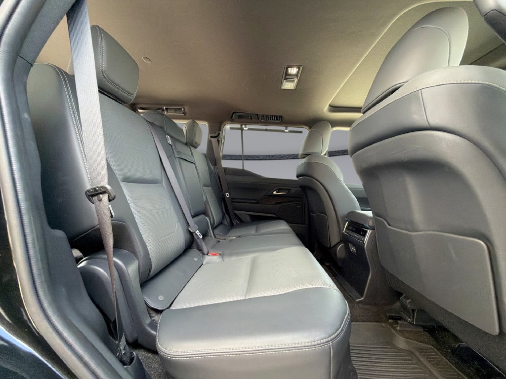 Certified 2024 Lexus GX 550 w/ Accessory Package (Z1) AWD/4WD image 17