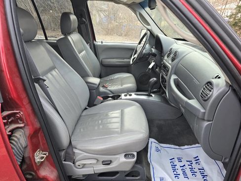 Used 2006 Jeep Liberty Limited image 11