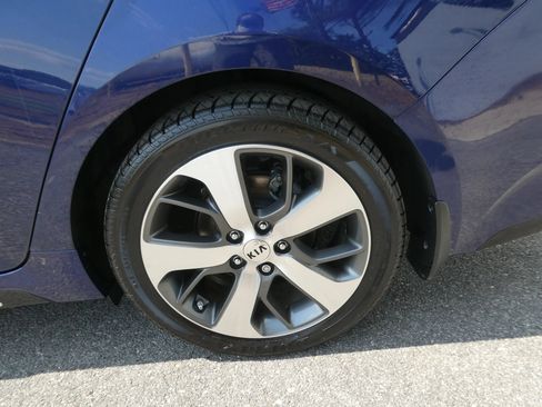 Used 2019 Kia Optima S w/ S Panoramic Sunroof Package FWD image 35