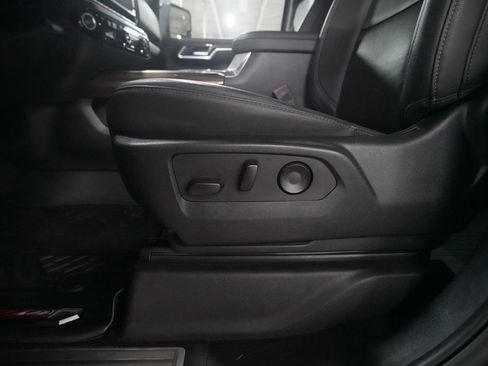 Used 2025 Chevrolet Silverado 2500 LT w/ Trail Boss Package AWD/4WD image 28