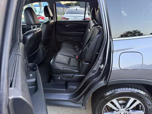 Used 2017 Honda Pilot EX-L image 10