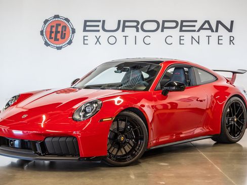 Used 2025 Porsche 911 Carrera GTS RWD image 5