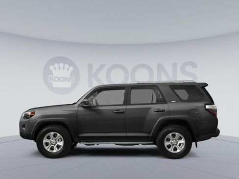 Used 2018 Toyota 4Runner TRD Off-Road Premium AWD/4WD image 4