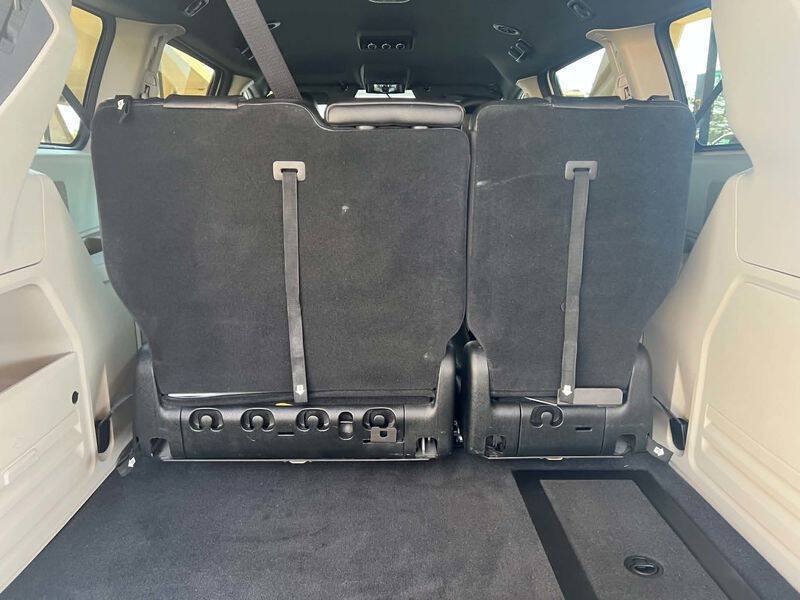 Used 2018 Dodge Grand Caravan SXT FWD image 59