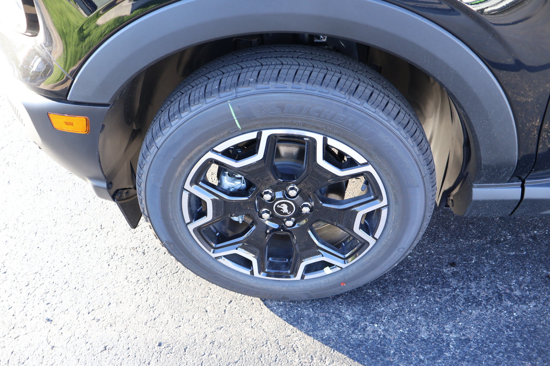 New 2026 Ford Bronco Sport Outer Banks w/ Outer Banks Tech Package+ AWD/4WD image 19