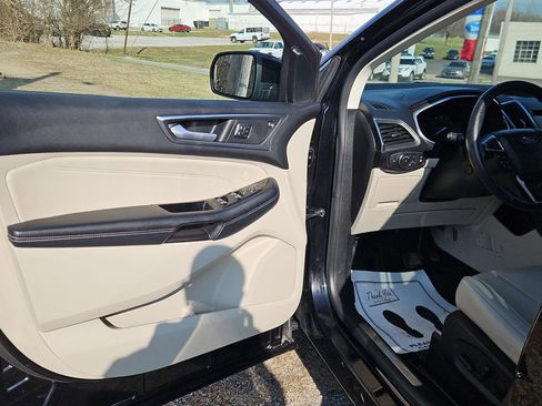 Used 2020 Ford Edge Titanium w/ Cargo Accessory Package image 11