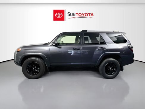 Used 2023 Toyota 4Runner SR5 Premium w/ Moonroof Package RWD image 28