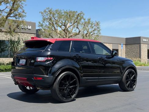 Used 2017 Land Rover Range Rover Evoque SE AWD/4WD image 5