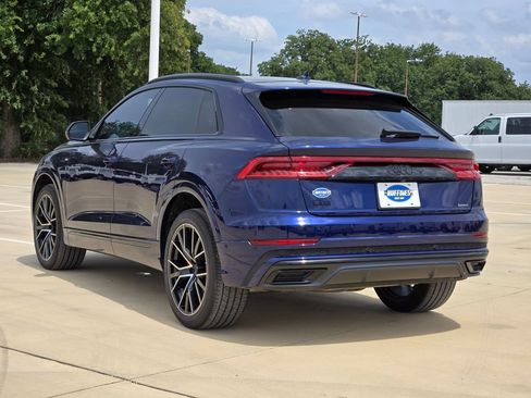 Used 2023 Audi Q8 Premium Plus AWD/4WD image 5