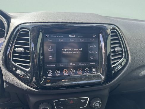 Used 2018 Jeep Compass Limited w/ Safe & Security Group AWD/4WD image 18