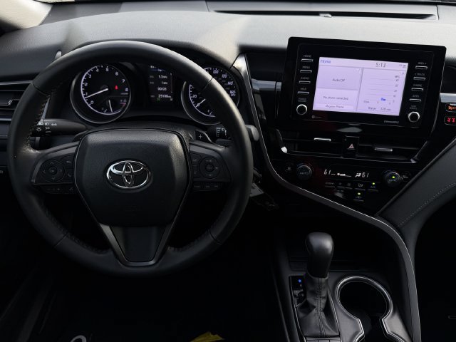 Used 2024 Toyota Camry SE FWD image 12