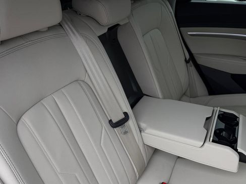 Used 2023 Audi e-tron Premium w/ Convenience Plus Package image 24