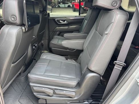 Used 2024 Chevrolet Tahoe RST w/ Luxury Package AWD/4WD image 18