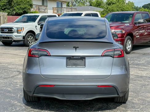 Used 2024 Tesla Model Y Long Range AWD/4WD image 14