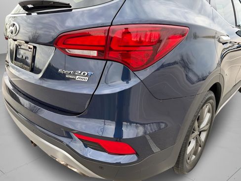 Used 2018 Hyundai Santa Fe Sport image 33