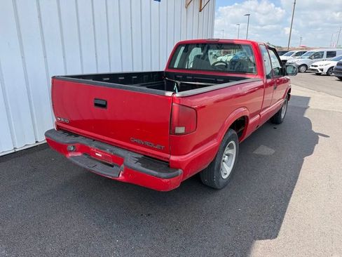 Used 2000 Chevrolet S10 Pickup LS w/ Preferred Equipment Group RWD image 7