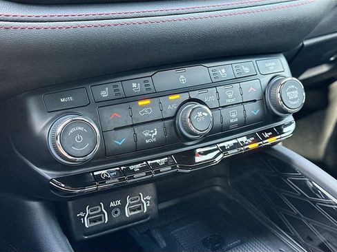 Used 2024 Dodge Durango Citadel image 16