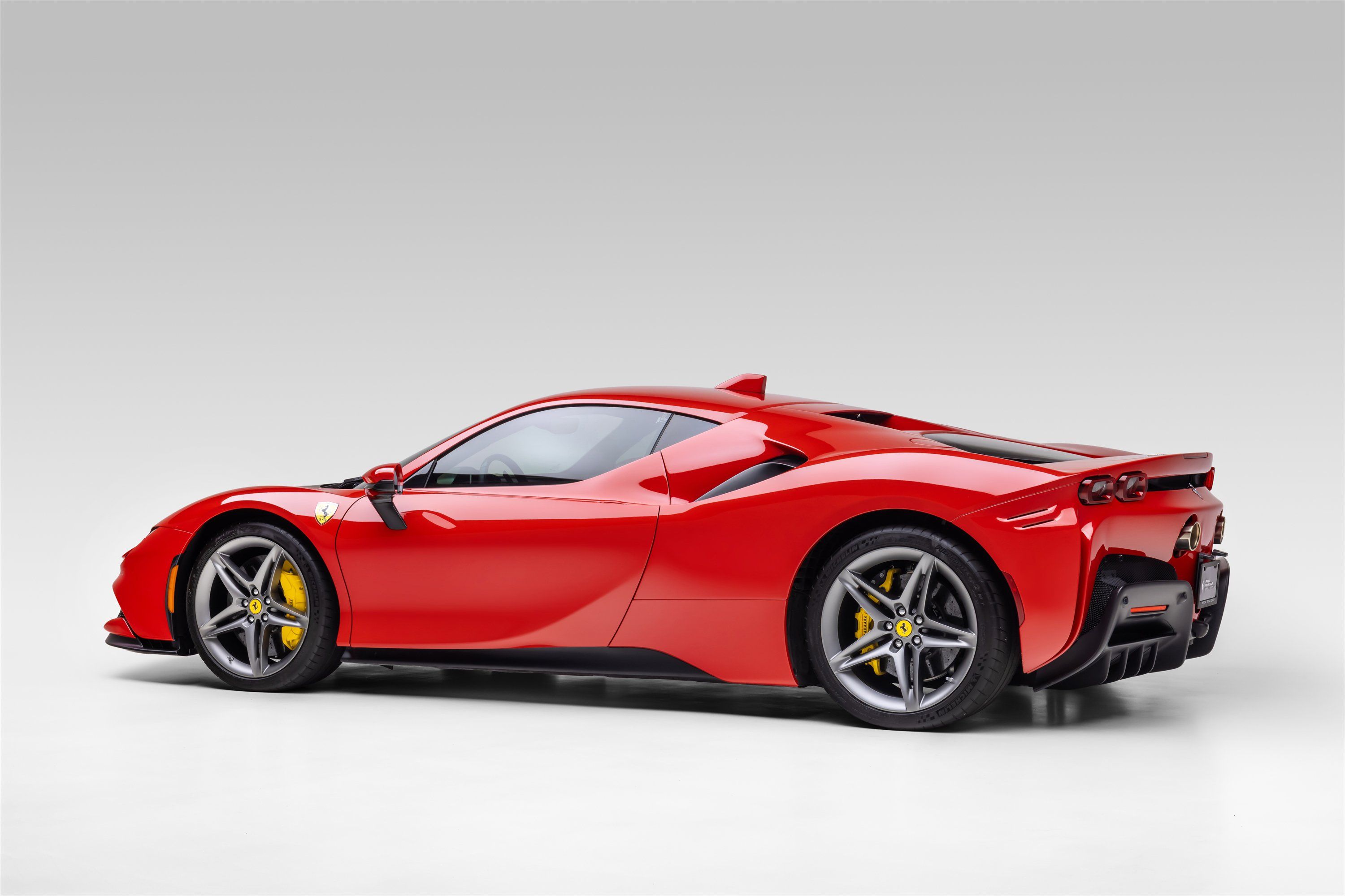 Certified 2022 Ferrari SF90 Stradale AWD/4WD image 4