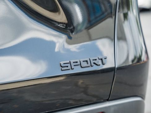 Used 2025 Honda HR-V Sport image 8