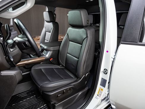 Used 2025 Chevrolet Silverado 2500 LT w/ Texas Edition image 30