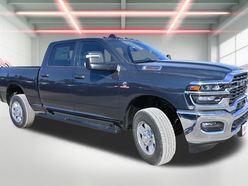 New 2026 RAM 2500 Tradesman AWD/4WD image 4