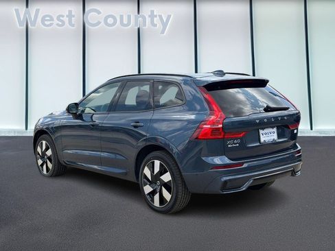 Certified 2024 Volvo XC60 T8 Ultimate AWD/4WD image 7