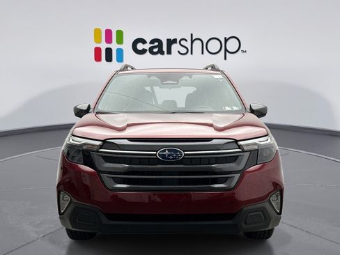 Used 2025 Subaru Forester Premium AWD/4WD image 8