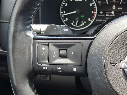 Used 2024 Nissan Pathfinder SL AWD/4WD image 23