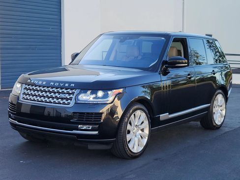 Used 2017 Land Rover Range Rover Supercharged AWD/4WD image 1