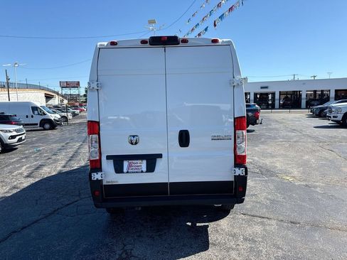 Used 2024 RAM ProMaster 2500 w/ Convenience Group FWD image 24