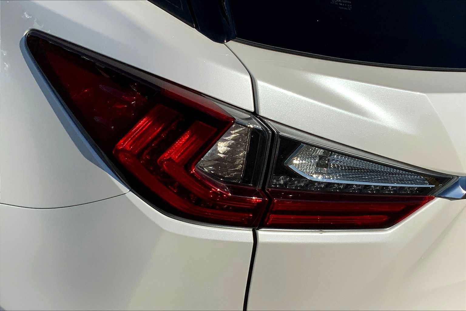 Used 2020 Lexus RX 450hL AWD w/ Premium Package image 29