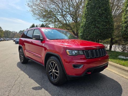 Used 2017 Jeep Grand Cherokee Trailhawk image 7