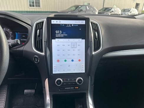 Used 2024 Ford Edge Titanium AWD/4WD image 17