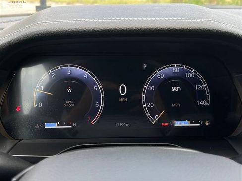Certified 2025 Jeep Grand Cherokee Limited w/ Luxury Tech Group II AWD/4WD image 27