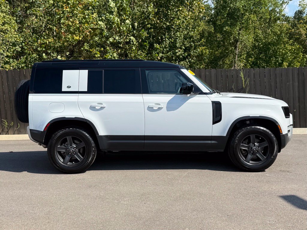 Used 2023 Land Rover Defender 110 S AWD/4WD image 7