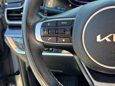 Used 2023 Kia Sportage EX image 18
