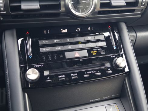 Used 2025 Lexus IS 350 F Sport w/ Navigation Package image 26