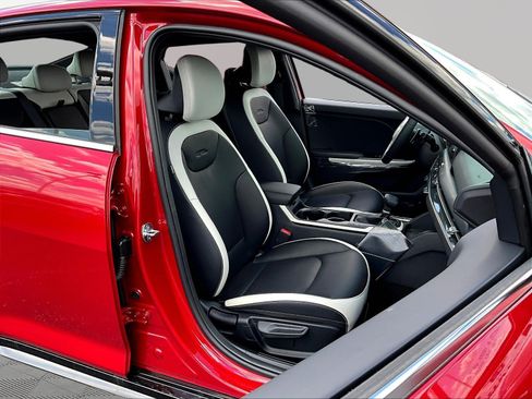 New 2026 Kia K4 GT-Line FWD image 18