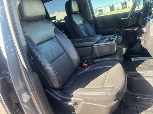 Used 2019 Chevrolet Silverado 1500 LT w/ Texas Edition image 34
