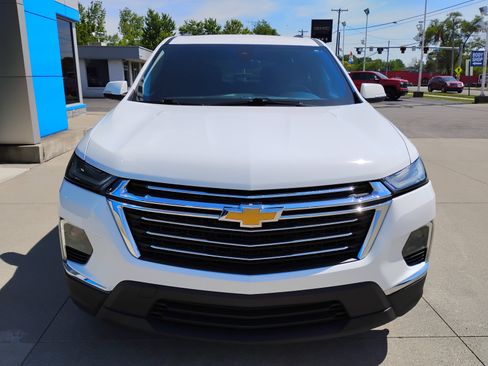 Used 2023 Chevrolet Traverse LT FWD image 11
