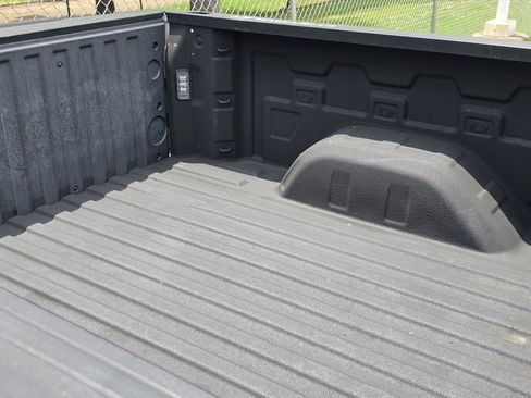 Used 2020 Chevrolet Silverado 1500 RST AWD/4WD image 8