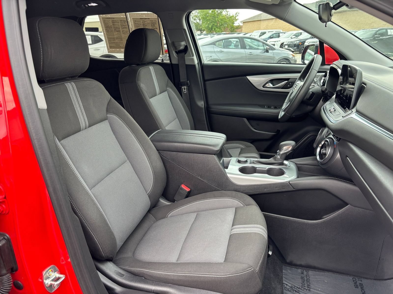 Used 2025 Chevrolet Blazer LT FWD image 37