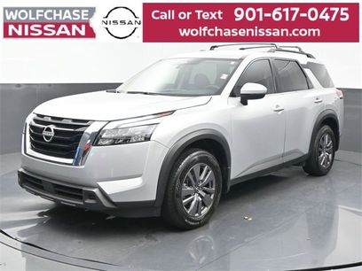Used 2024 Nissan Pathfinder SV