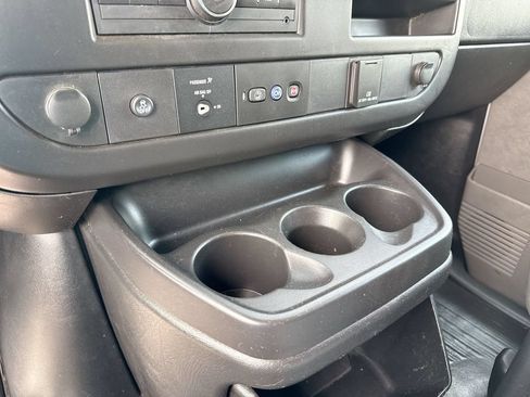 Used 2016 GMC Savana 2500 RWD image 20