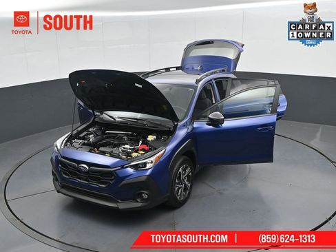 Used 2025 Subaru Crosstrek 2.5i Premium AWD/4WD image 52