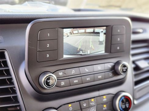 New 2025 Ford Transit 250 148 Medium Roof image 14